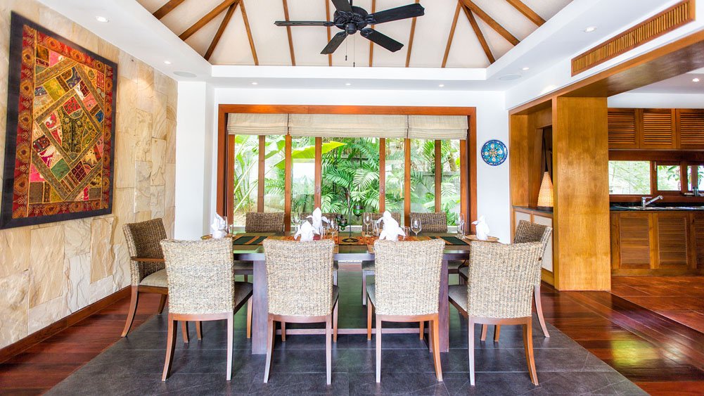 Baan Surin Sawan - Interior dining room
